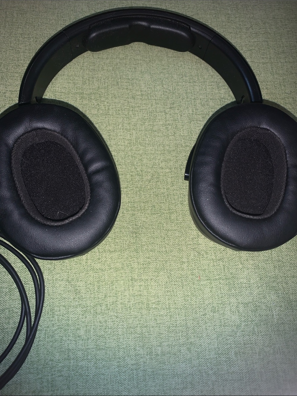 Skull Candy bluetooth/Wired Headphones - Picture 3 of 3